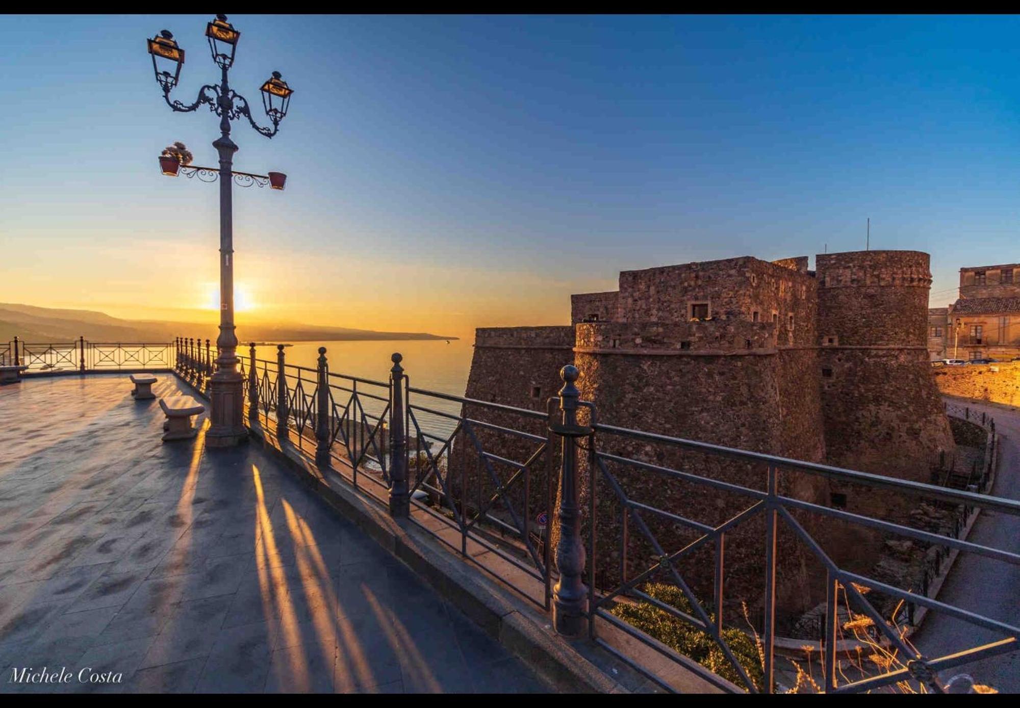 Gli Scacchi Apartments-King-Centro Storico Pizzo المظهر الخارجي الصورة